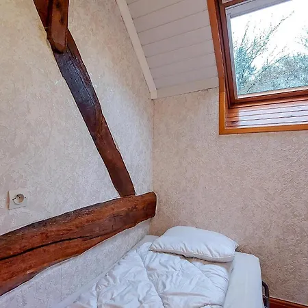 Lovely Home In Hambers With Wifi